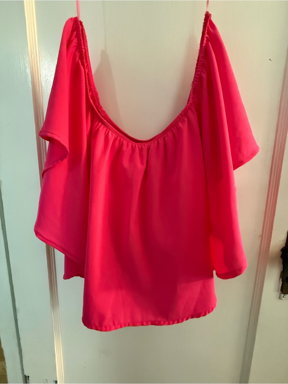 Vici Off-Shoulder Flutter Crop Top - Hot Pink